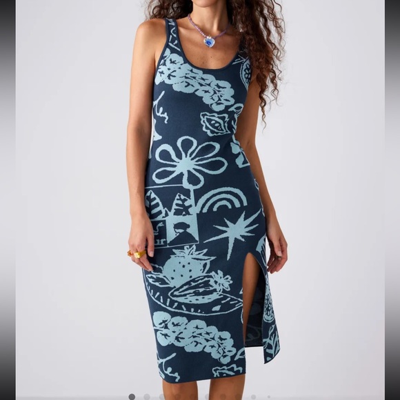 Plus 12-14 blue print stretchy dress - Picture 3 of 6